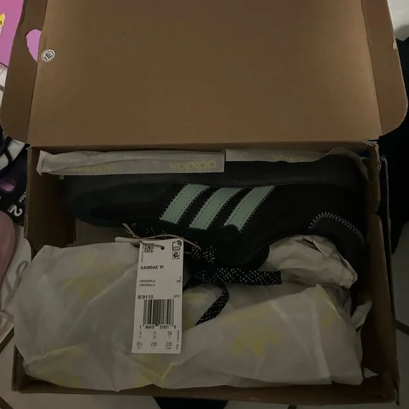 Adidas Samba Black and Gray Sneakers - Picture 4 of 4